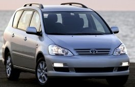 Toyota Avensis Verso
